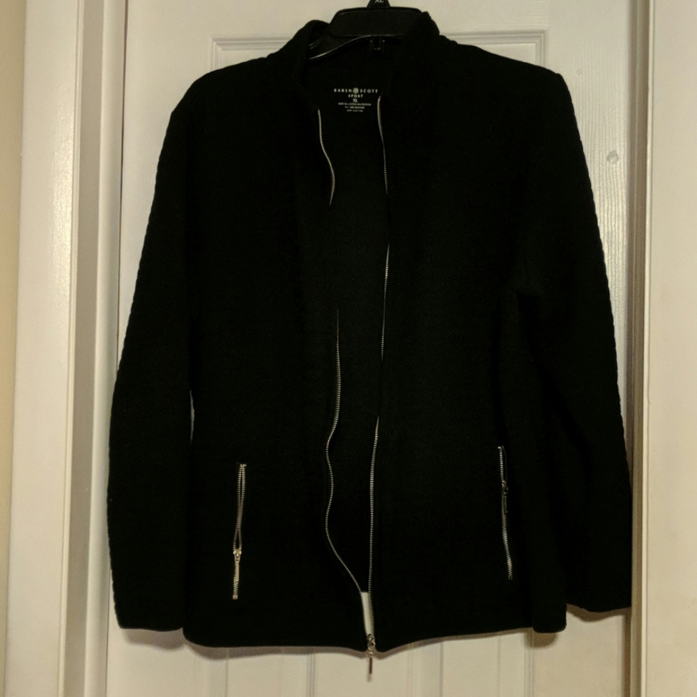 Clothes - Picture 2 of 2